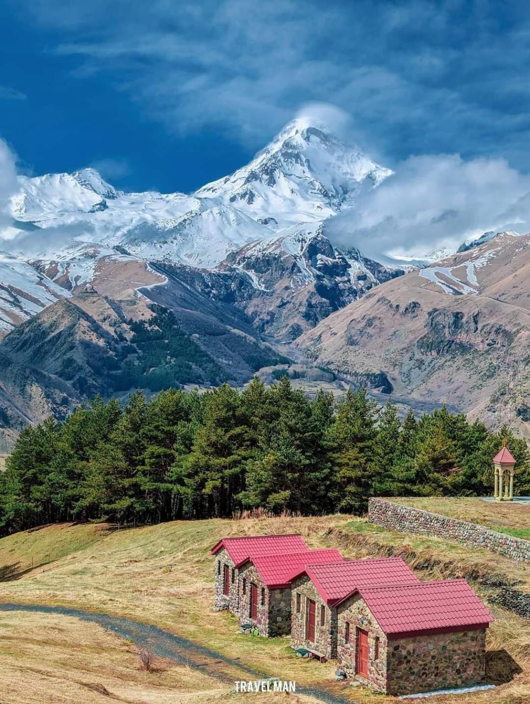 Crystal Kazbegi 호텔 외부 사진